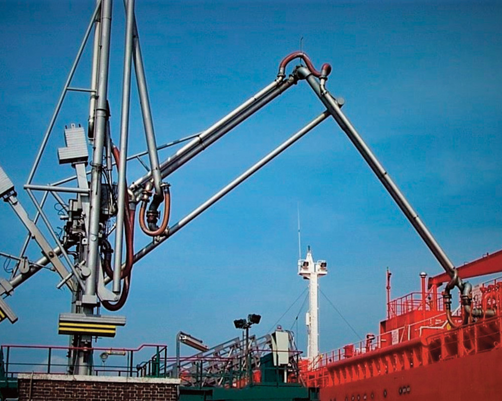 MANUAL OR HYDRAULIC OPERATION MANUAL OR HYDRAULIC OPERATION
